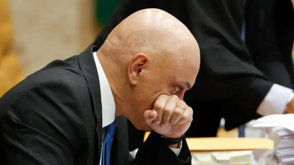 Moraes autoriza Braga Netto a fazer cursos EAD e ler para reduzir pena